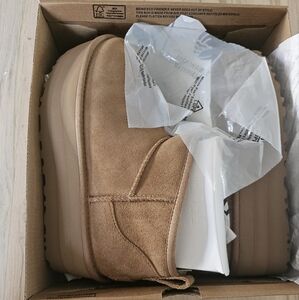 UGG Women's Classic Ultra Mini Platform Boot